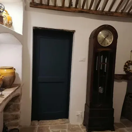 Casa Fonte Vallone بيت للعطل